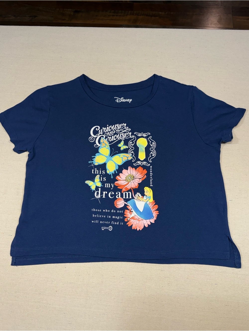 Disney Navy Short-Sleeve Alice in Wonderland Graphic Tee w/ Bright Accents - LG